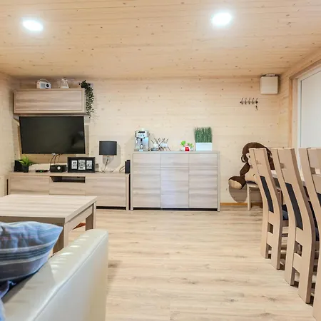 Drewniany Caloroczny * Dziwnów