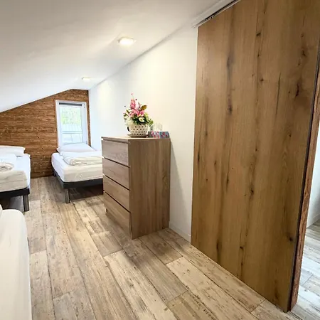Prázdninový dům Drewniany Caloroczny