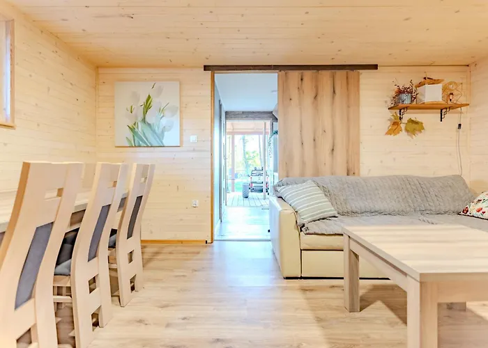 Drewniany Caloroczny Hébergement de vacances