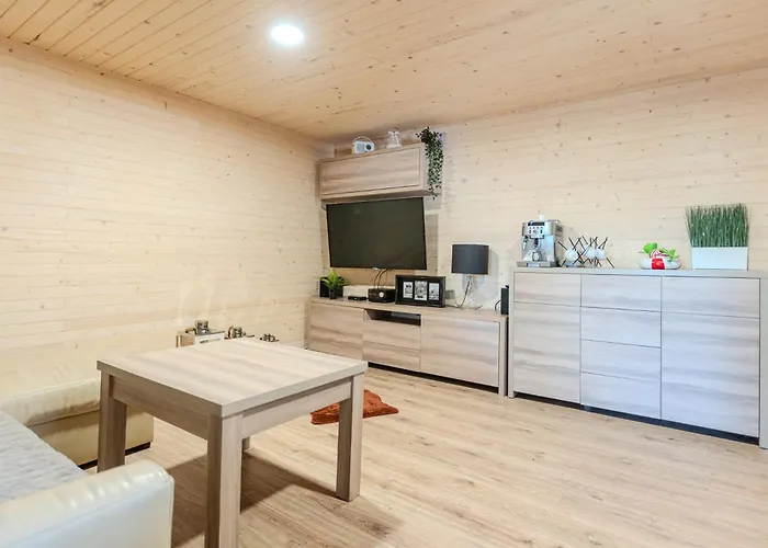 Drewniany Caloroczny *